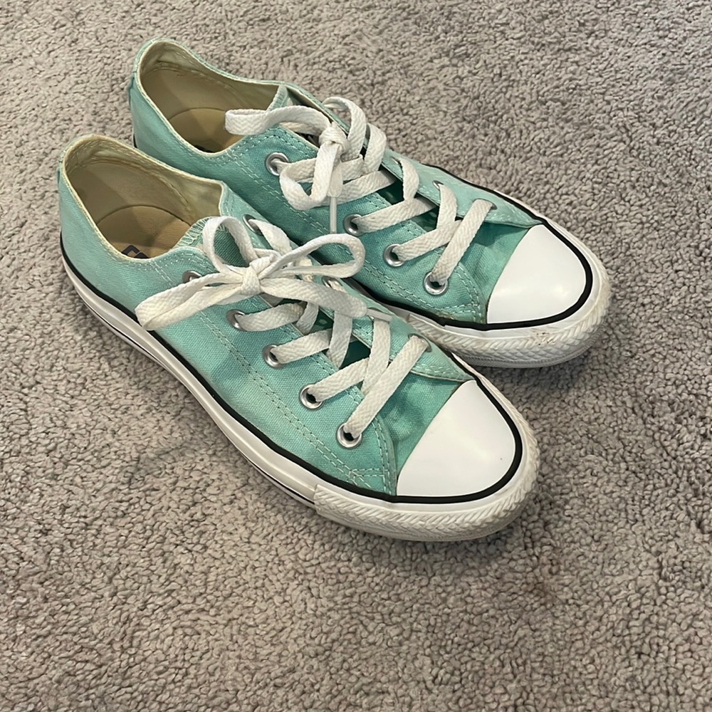 Turquoise converse, women’s size 6
